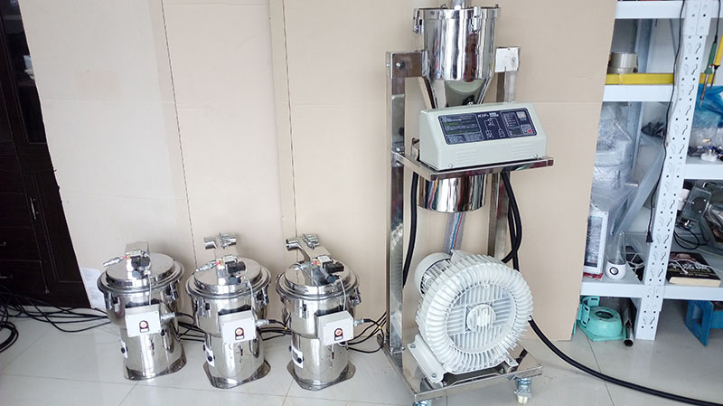 真空上料機(jī)如何清洗濾芯