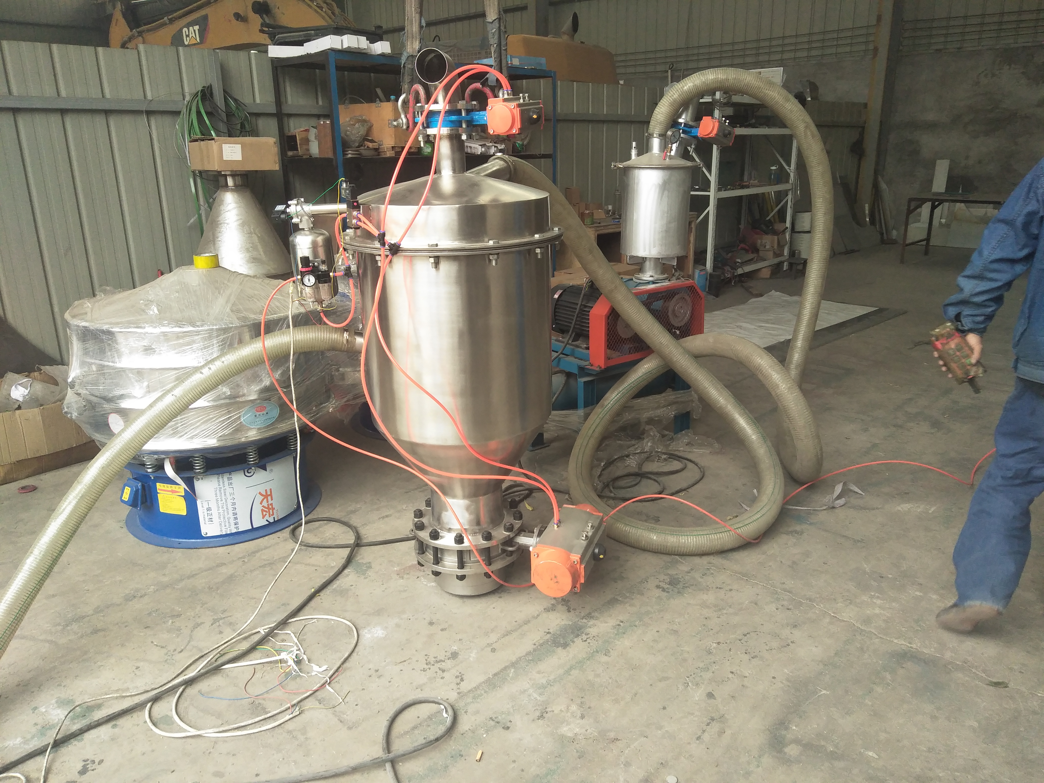 泓博緣上料機(jī)